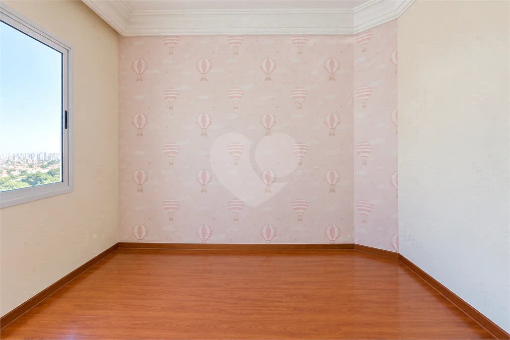 Cobertura duplex no Centro de São Bernardo do Campo, com 3 suítes, hidromassagem, mini spa, área gourmet e 2 vagas de garagem. Aceita permuta por apartamento de menor valor.