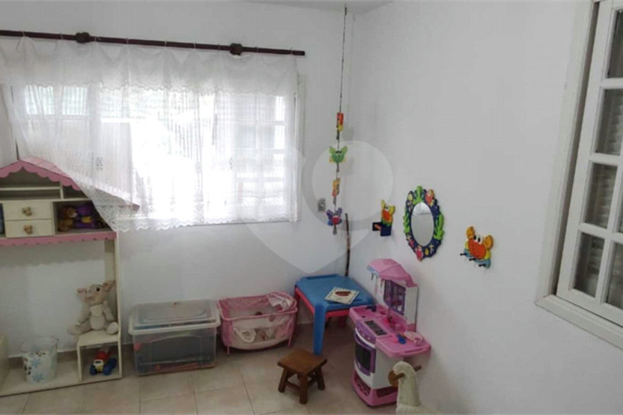 Chácara à venda com 5 quartos, sendo 2 suítes, no Centro, Piracaia, SP
