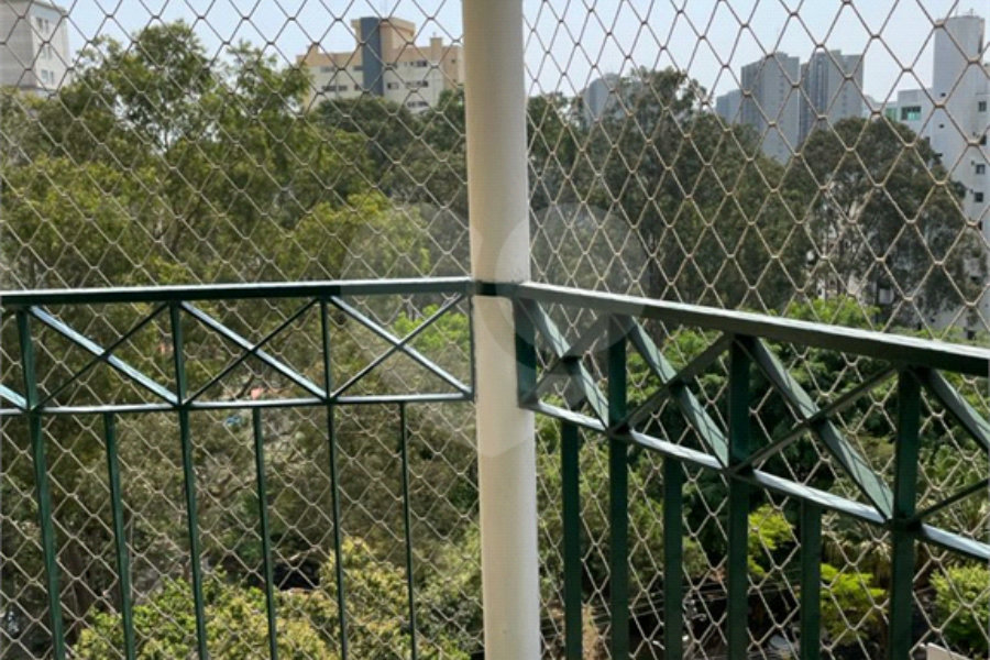 Apartamento à venda com 3 quartos, sendo 1 suíte, em Morumbi, São Paulo, SP