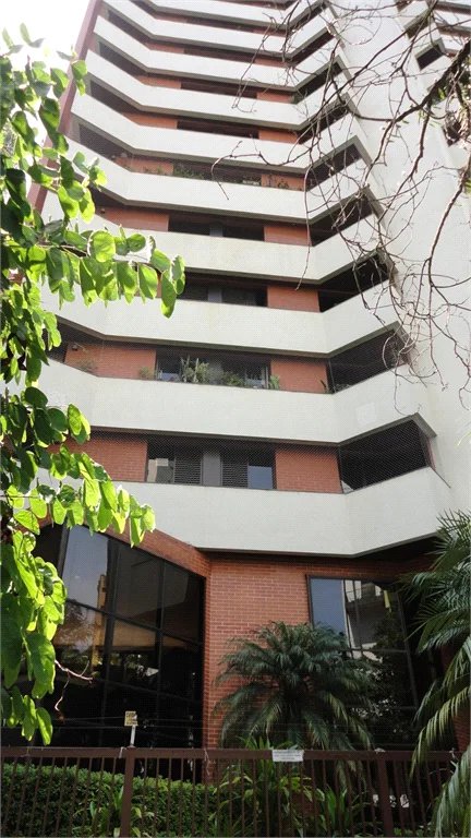 Apartamento à venda com 3 quartos, sendo 1 suíte, em Vila Andrade, São Paulo, SP
