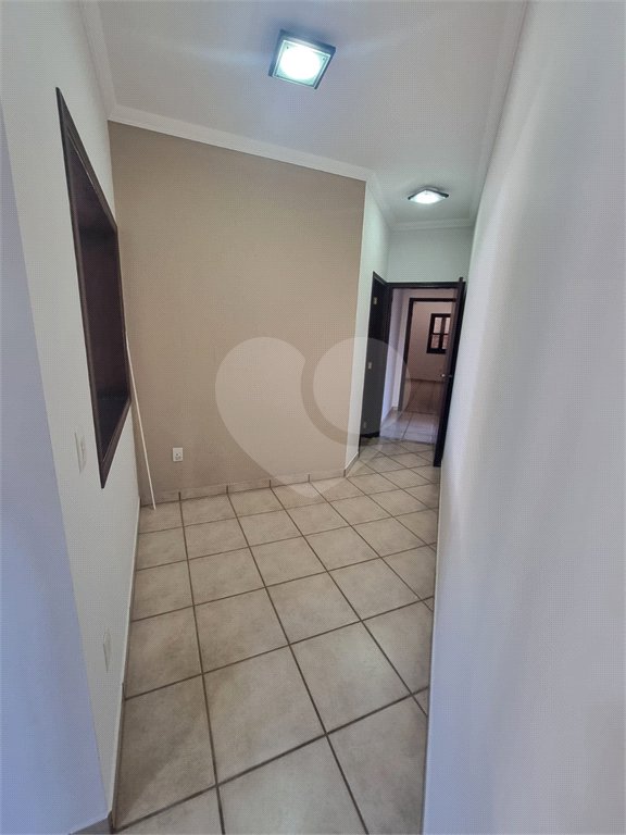 Casa à venda ou para alugar com 3 quartos, sendo 1 suíte, no condomínio Terras de Vinhedo, Vinhedo - SP