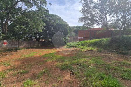 Terreno à venda no Centro, Ibitinga, SP