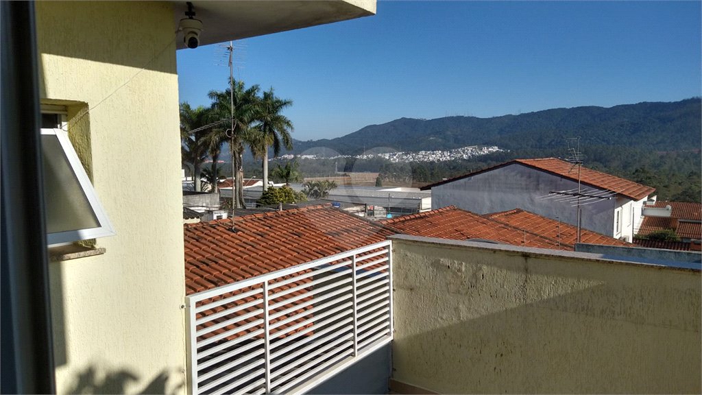 Sobrado à venda com 3 quartos, sendo 1 suíte, em Vila Suissa, Mogi das Cruzes, SP