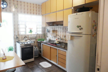 Sobrado à venda com 3 quartos, sendo 1 suíte,  em Jardim Marajoara, São Paulo, SP