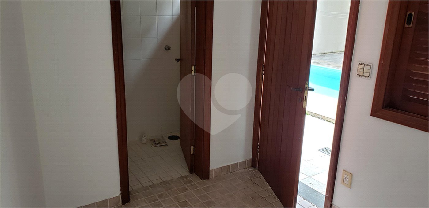 Casa à venda com 4 suítes no condomínio Real Park, Mogi das Cruzes - SP