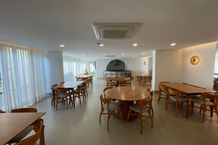 Apartamento 2 dormitórios (1 suíte), porteira fechada, 1 vaga demarcada, no José Menino, Santos