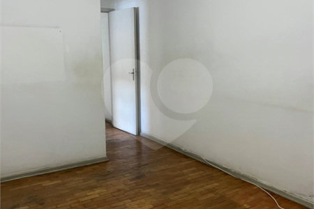 Casa à venda com 3 quartos, sendo 1 suíte,  em Vila Cruzeiro, São Paulo, SP