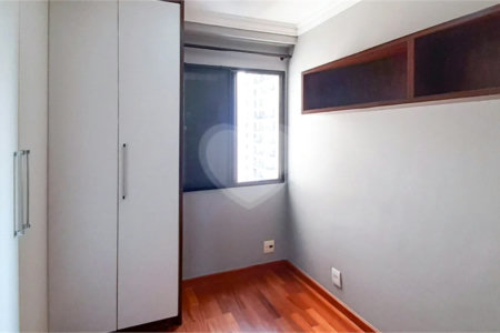 Apartamento para alugar com 3 quartos, sendo 1 suíte, em Alto da Boa Vista, São Paulo, SP