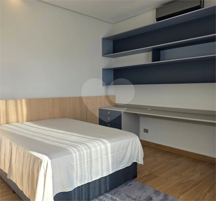 Casa à venda com 6 quartos, sendo 3 suítes, no condomínio Ibiti Royal Park, Sorocaba - SP
