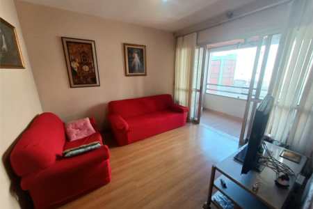 Apartamento à venda com 3 quartos, sendo 1 suíte, em Jardim das Acácias, São Paulo, SP