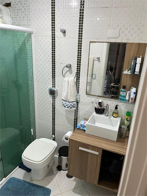 Casa à venda com 3 quartos, sendo 2 suítes, no condomínio Palmas, São Paulo - SP