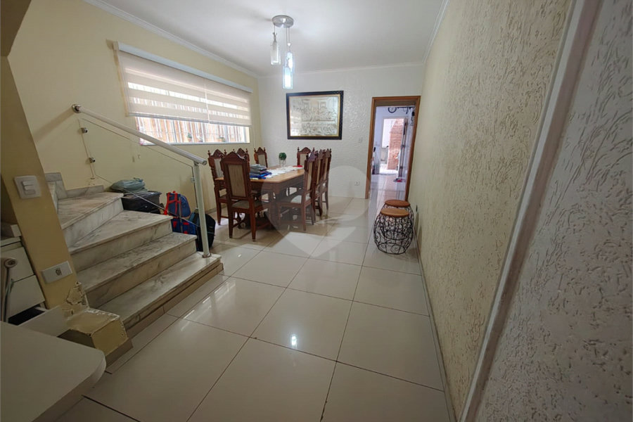 Sobrado à venda com 3 quartos, sendo 1 suíte,  em Tremembé, São Paulo, SP