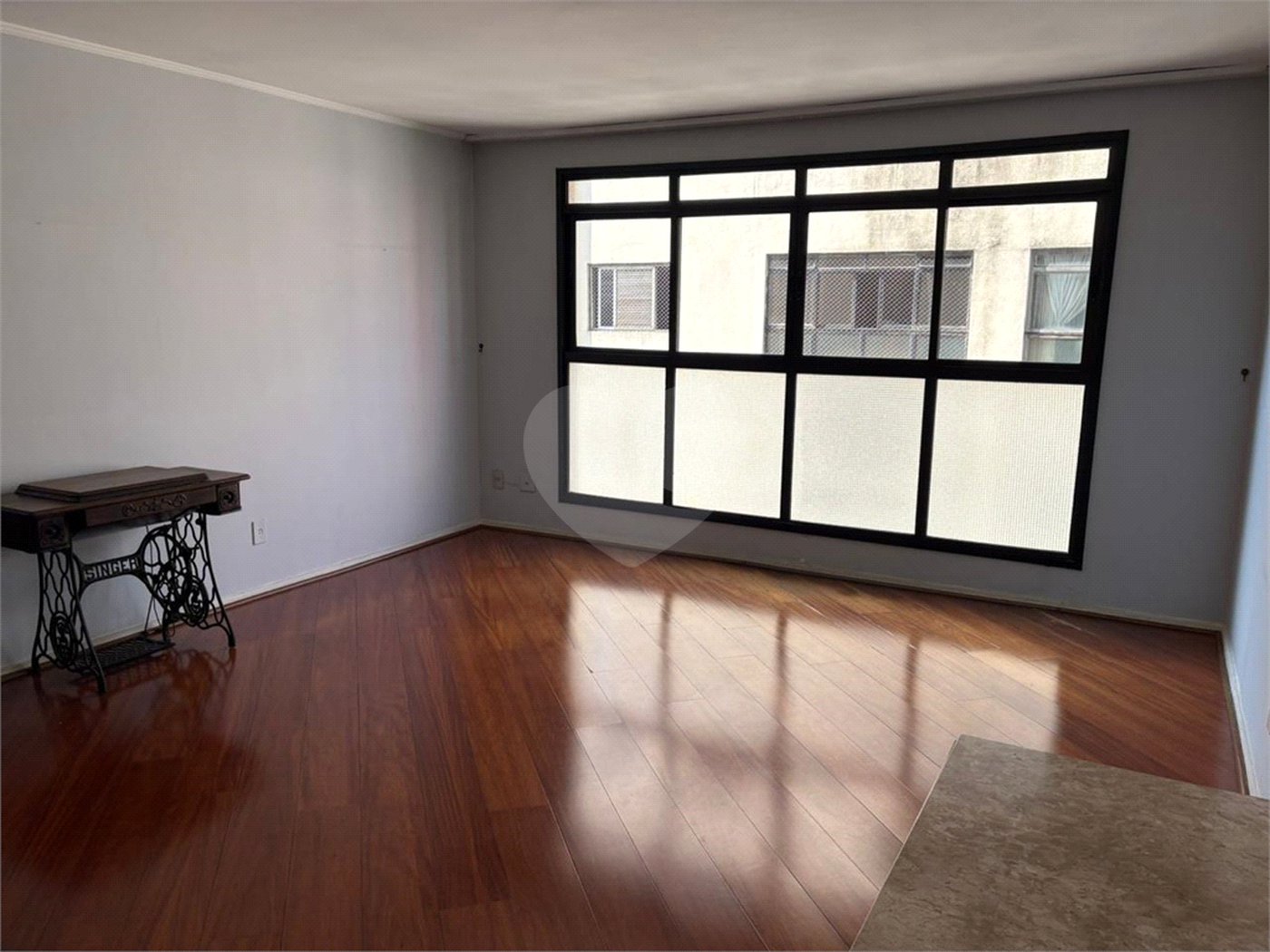 Apartamento à venda ou para alugar com 3 quartos, sendo 1 suíte,  em Pinheiros, São Paulo, SP