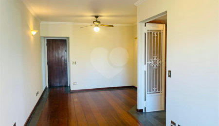 Apartamento à venda com 3 quartos, sendo 1 suíte,  em Alto da Boa Vista, São Paulo, SP