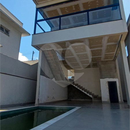 Casa à venda com 3 quartos, sendo 1 suíte,  no condomínio Terras de São Fernando, Cotia - SP