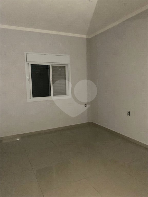 Sobrado à venda com 3 quartos, sendo 1 suíte, em Nova Cerejeira, Atibaia, SP
