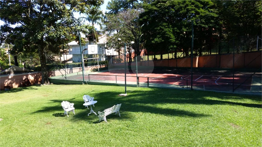 Casa à venda com 4 suítes no condomínio Vale do Itamaraca, Valinhos - SP