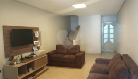 Sobrado à venda com 3 quartos, sendo 1 suíte,  em Vila Medeiros, São Paulo, SP