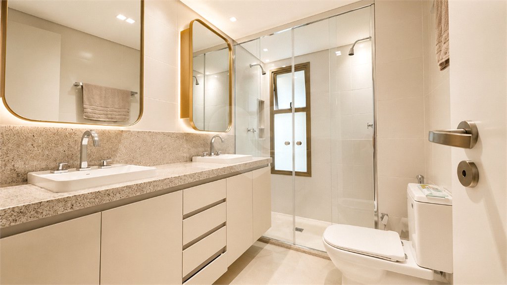 Apartamento à venda com 3 suítes em Indianópolis, São Paulo, SP