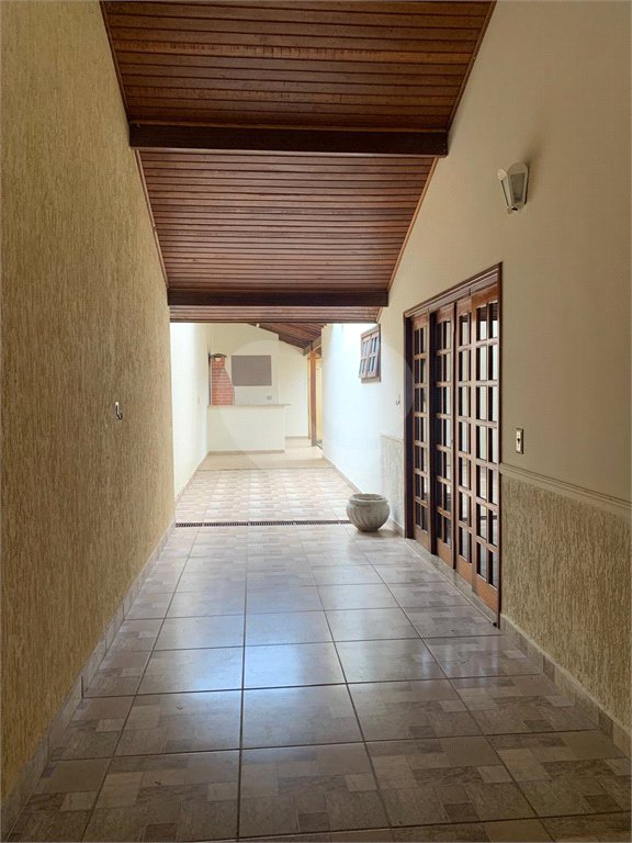 Sobrado à venda com 3 quartos, sendo 1 suíte, em Parque Residencial Rafael Alcalá, Porto Feliz, SP