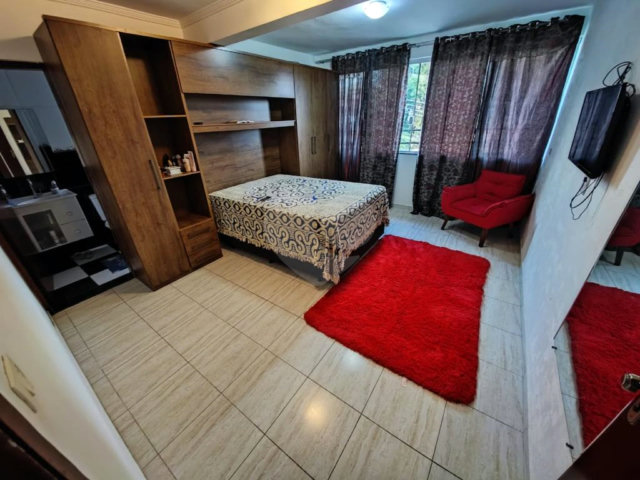 Sobrado à venda com 3 quartos, sendo 1 suíte,  em Chácara Inglesa, São Paulo, SP