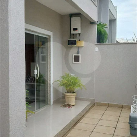 CONDOMÍNIO VALE DAS PALMEIRAS - CASA 3 QTOS + SUITE + PISCINA + GARAGEM 4 CARROS + ENERGIA SOLAR