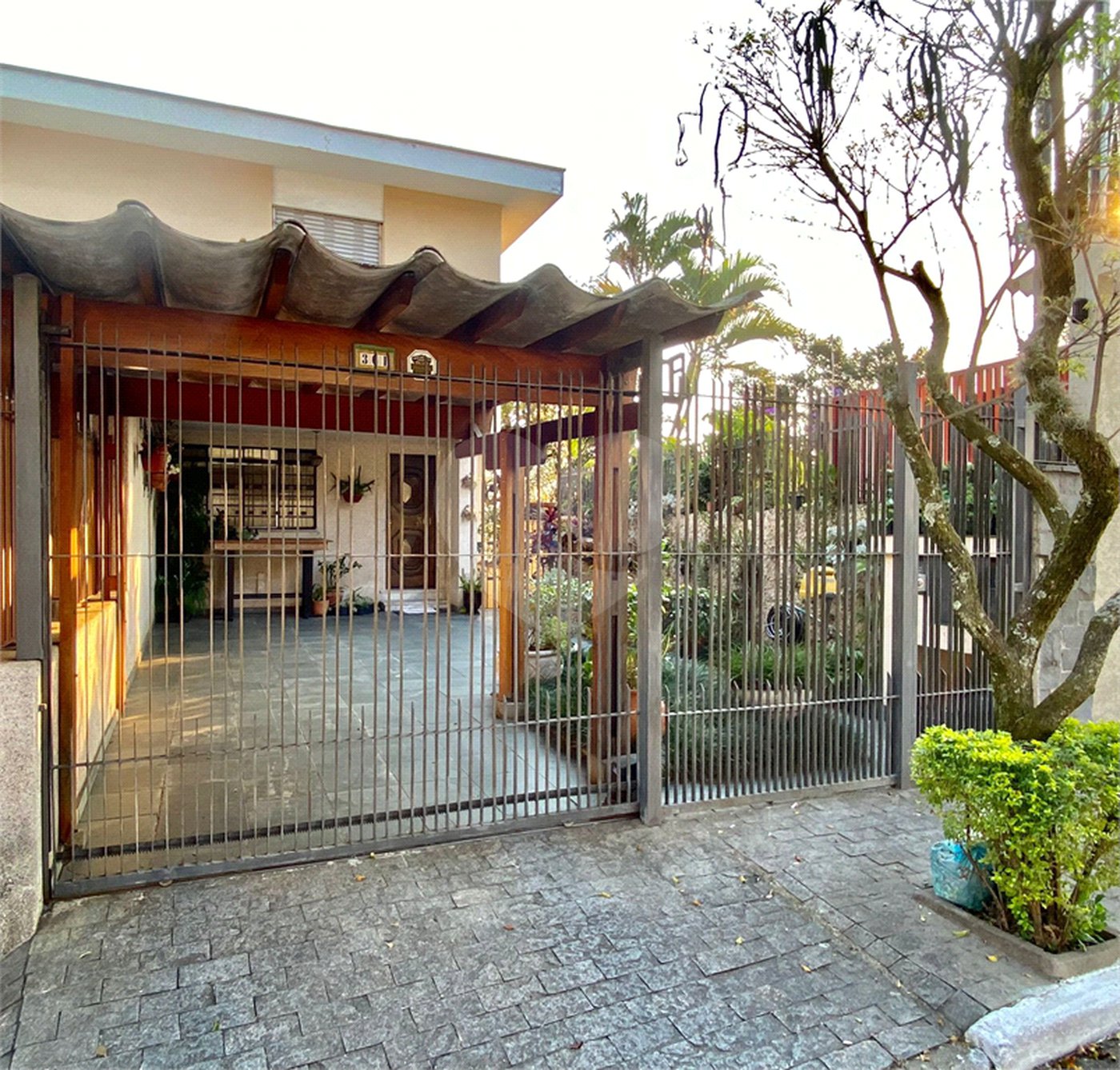 Sobrado à venda com 3 quartos, sendo 1 suíte, em Vila Paulicéia, São Paulo, SP
