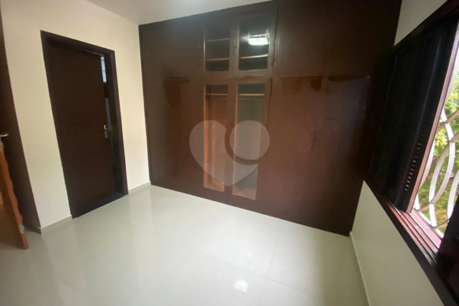 Casa à venda com 5 quartos, sendo 1 suíte,  no condomínio Casa, São Paulo - SP