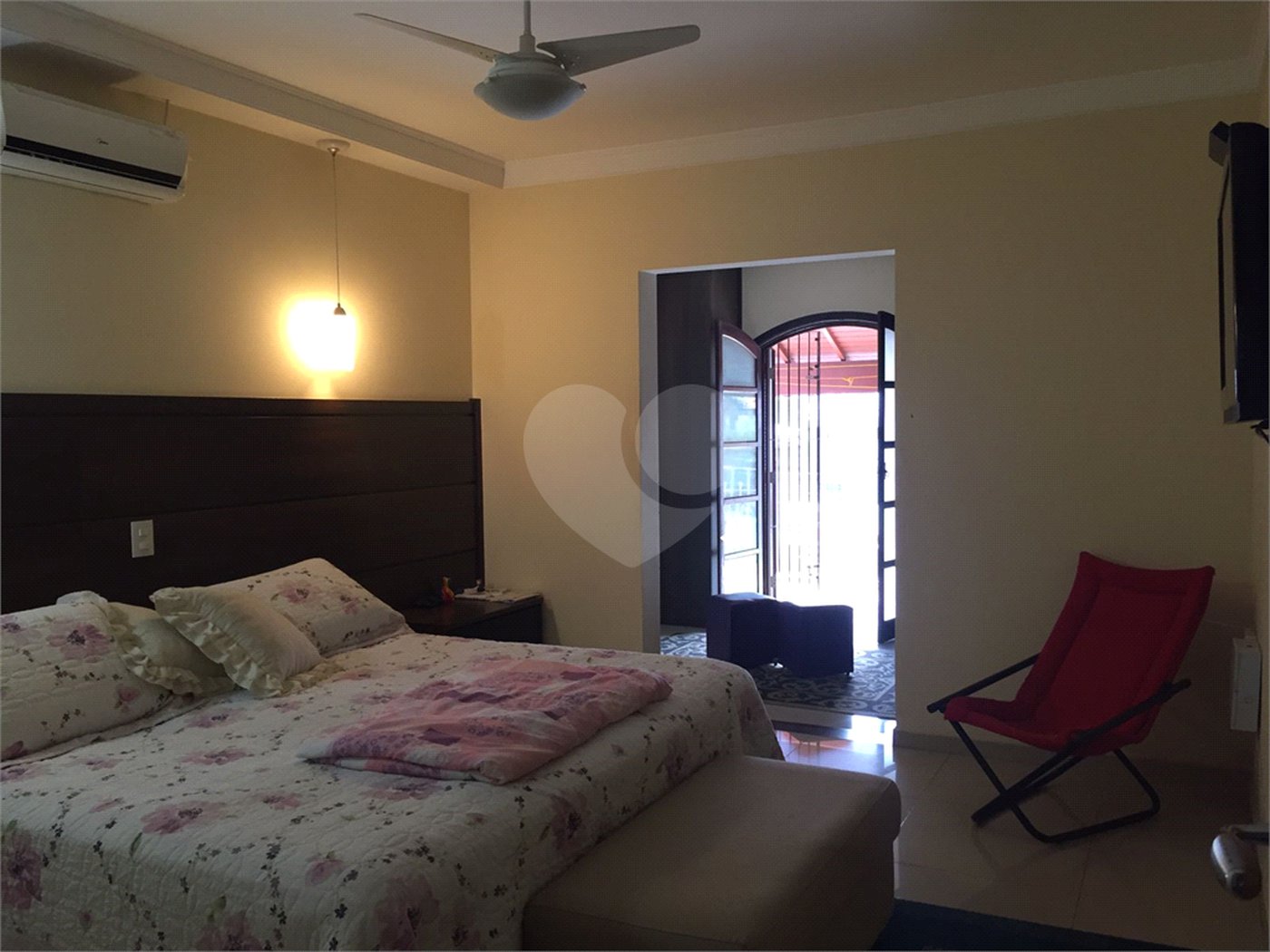 Sobrado à venda com 4 quartos, sendo 2 suítes, em Vila Nova Cachoeirinha, São Paulo, SP