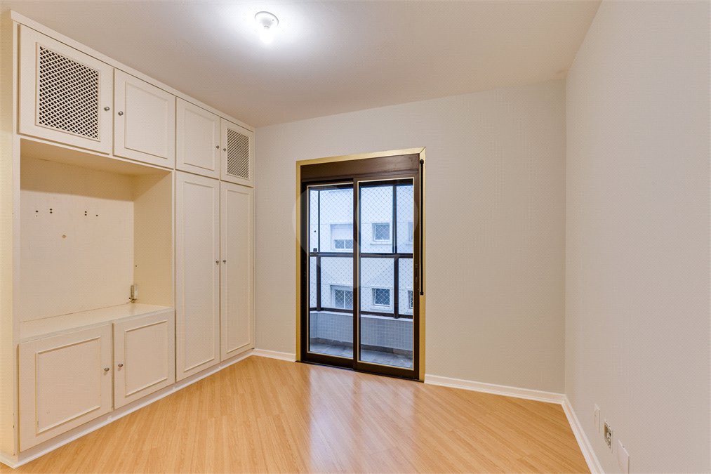 Apartamento à venda com 3 suítes em Granja Julieta, São Paulo, SP
