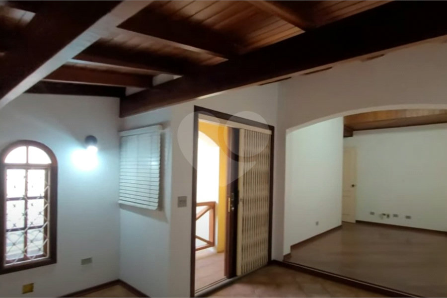 Sobrado à venda ou para alugar com 5 suítes em Tremembé, São Paulo, SP