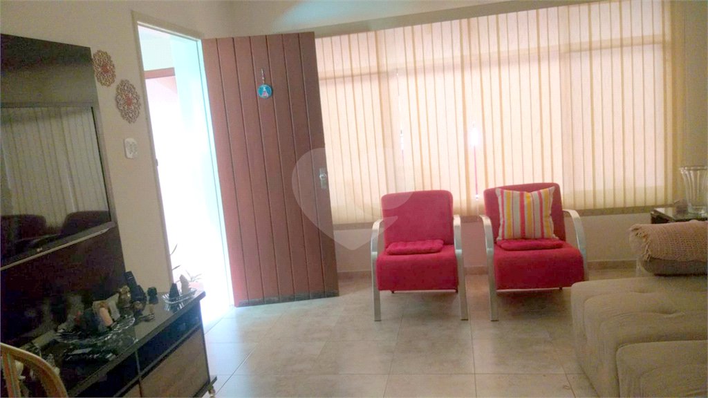 Sobrado à venda com 3 quartos, sendo 1 suíte,  em Parada Inglesa, São Paulo, SP