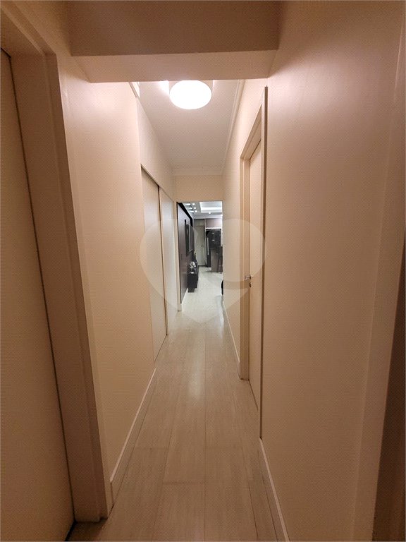 Apartamento à venda com 3 quartos, sendo 1 suíte,  em Vila Suissa, Mogi das Cruzes, SP