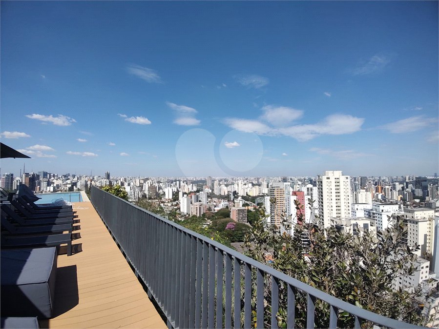 Apartamento à venda ou para alugar com 1 suíte em Jardim das Bandeiras, São Paulo, SP