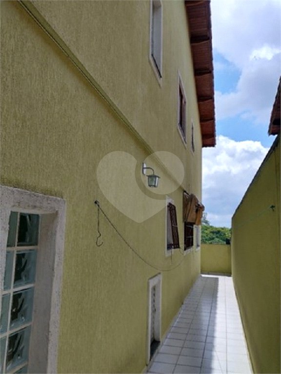 Sobrado à venda com 3 quartos, sendo 1 suíte, em Gopoúva, Guarulhos, SP