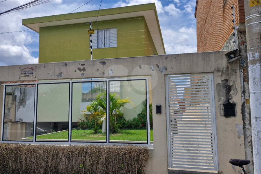 Casa à venda com 2 quartos, sendo 1 suíte, no condomínio A.m.costa, São Paulo - SP