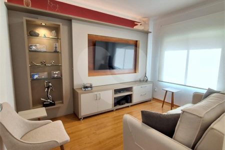 Casa à venda com 3 suítes no condomínio Residencial Villa Di Treviso, Vinhedo - SP