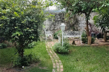 Casa à venda com 3 quartos, sendo 1 suíte, no condomínio Picollo Villaggio, Louveira - SP