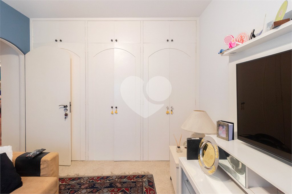 Apartamento à venda com 4 quartos, sendo 1 suíte, em Jardim Paulista, São Paulo, SP