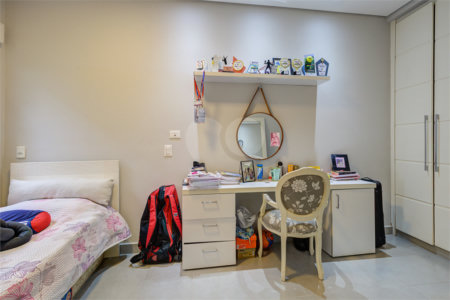 Casa Térrea à venda com 4 suítes em Alto da Boa Vista, São Paulo, SP