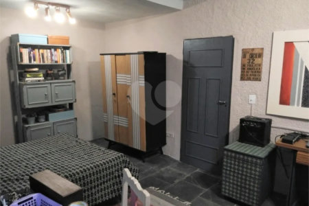 Casa à venda com 4 quartos, sendo 2 suítes,  em Vila Thais, Atibaia, SP