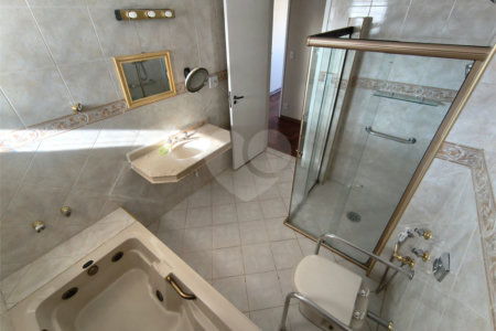 Apartamento à venda com 3 quartos, sendo 1 suíte,  em Lapa, São Paulo, SP