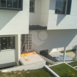 Casa à venda com 4 quartos, sendo 2 suítes, no condomínio Residencial Green Ville, Rio de Janeiro - RJ