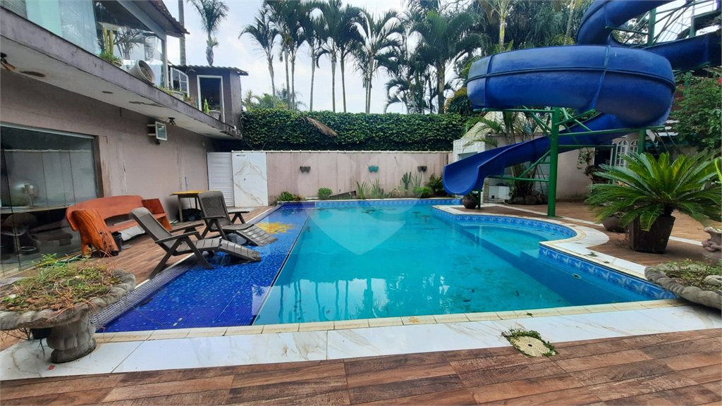 Sobrado para alugar com 3 quartos, sendo 2 suítes, em Interlagos, São Paulo, SP