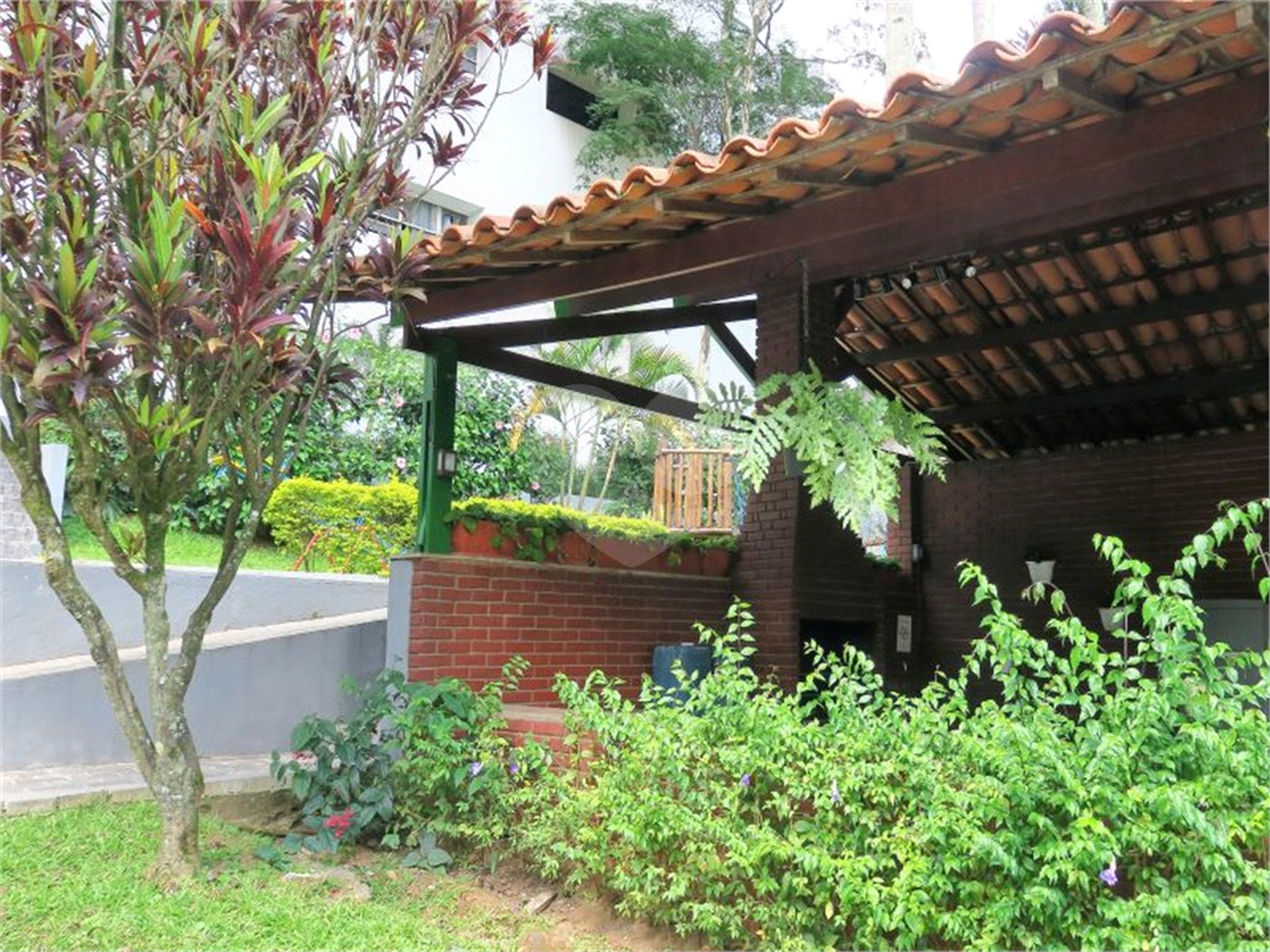 Apartamento à venda com 3 quartos, sendo 1 suíte,  em Vila Andrade, São Paulo, SP