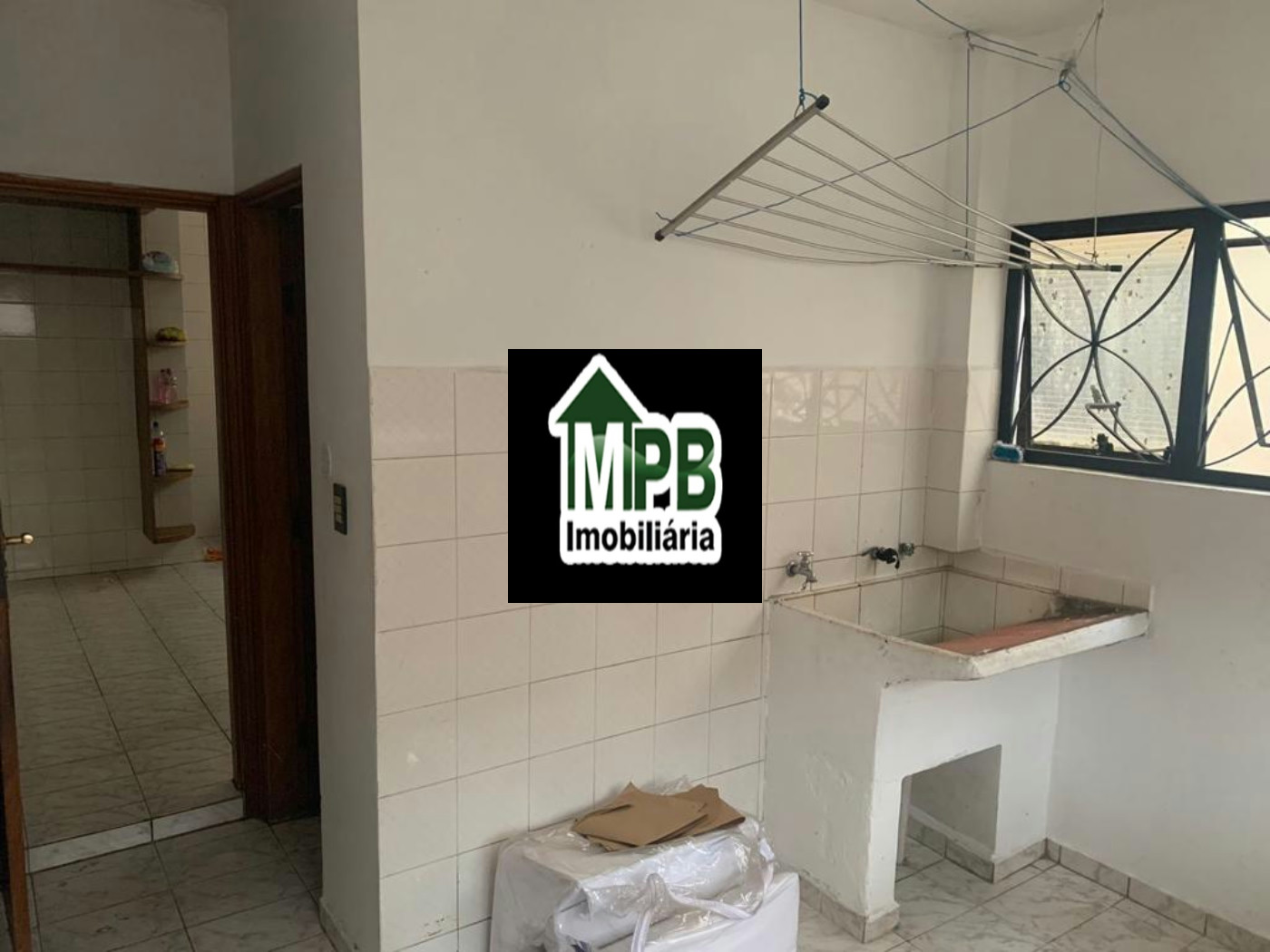 Sobrado à venda com 3 quartos, sendo 1 suíte, em Vila Carvalho, Sorocaba, SP