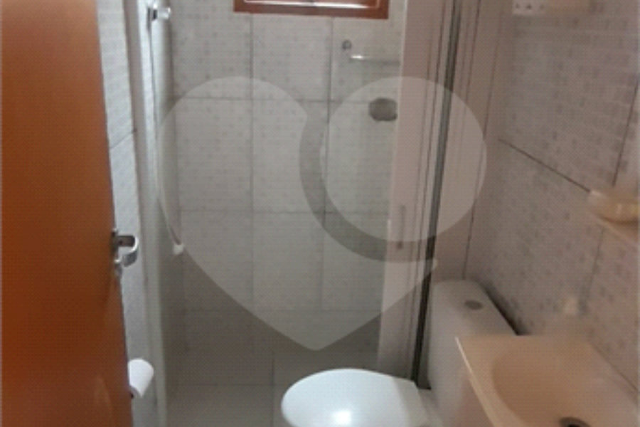Casa Térrea à venda com 3 quartos em Vila São Pedro, Santo André, SP