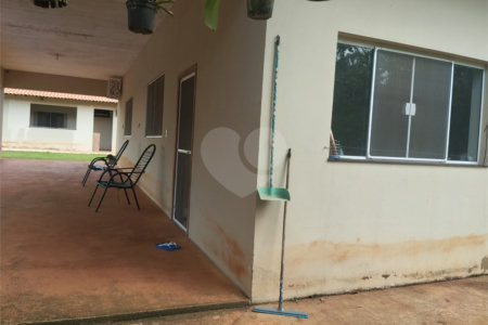 Chácara à venda com 3 quartos, sendo 1 suíte, em Chácara Flora Araraquara, Araraquara, SP