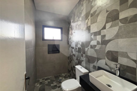 Casa à venda com 3 suítes no condomínio Helena Maria, Sorocaba - SP