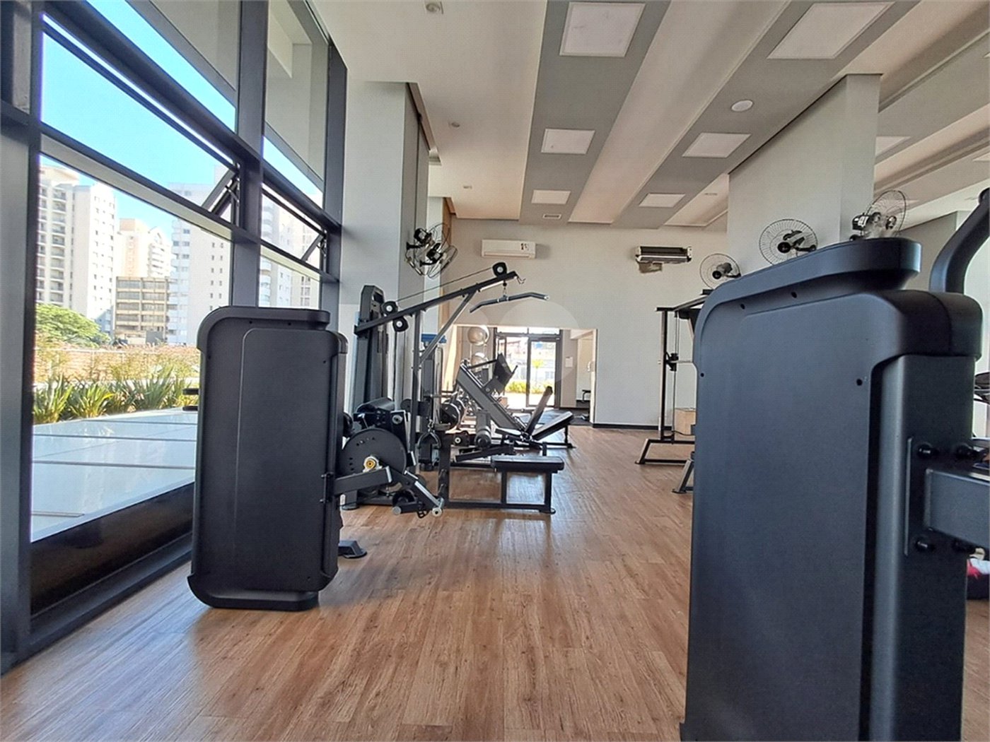Apartamento à venda ou para alugar com 3 suítes em Água Branca, São Paulo, SP